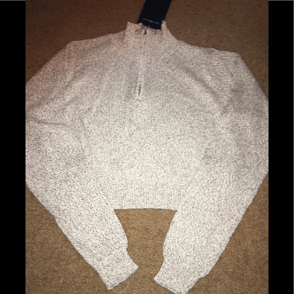 Brandy Melville Other - Brandy Melville crop sweater